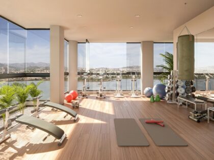 Sky-High Sanctuary: El culmen de la vida innovadora en Calpe