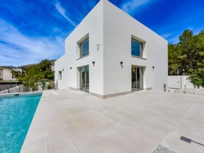 Lujosa Villa de 6 dormitorios en Sierra Cortina