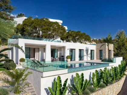 Moderna villa mediterránea con impresionantes vistas en la codiciada zona del Peñón de Ifach de Calpe