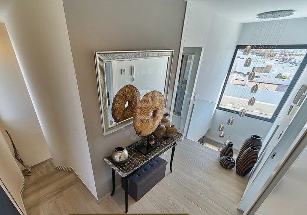 xlarge_CBNAAP1449_35547_V1_1699