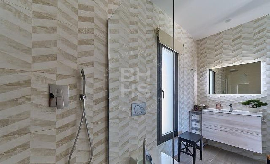 xlarge_CBNAAP1449_35549_V1_C301