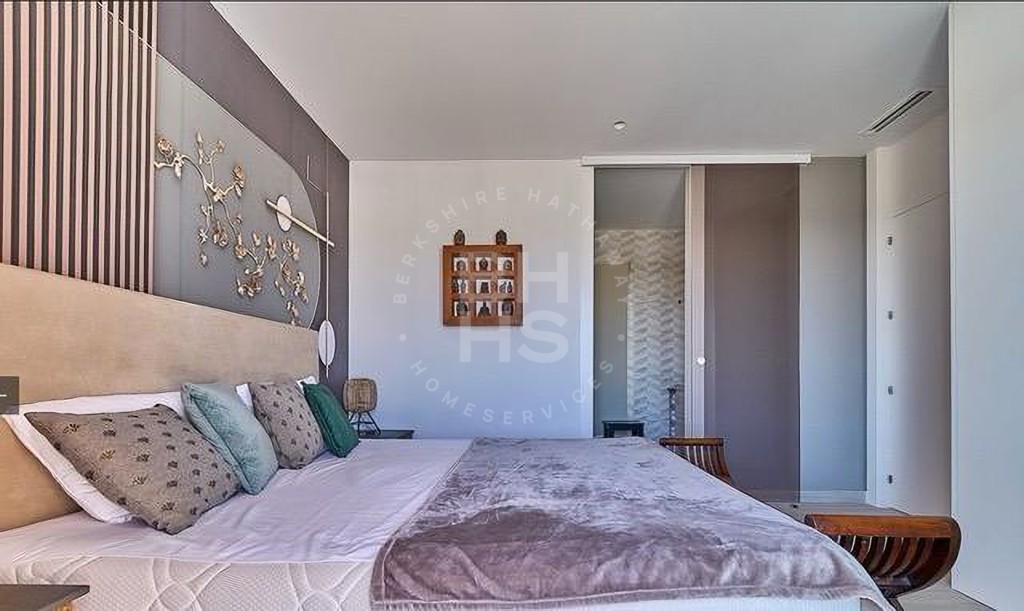 xlarge_CBNAAP1449_35552_V1_09D1