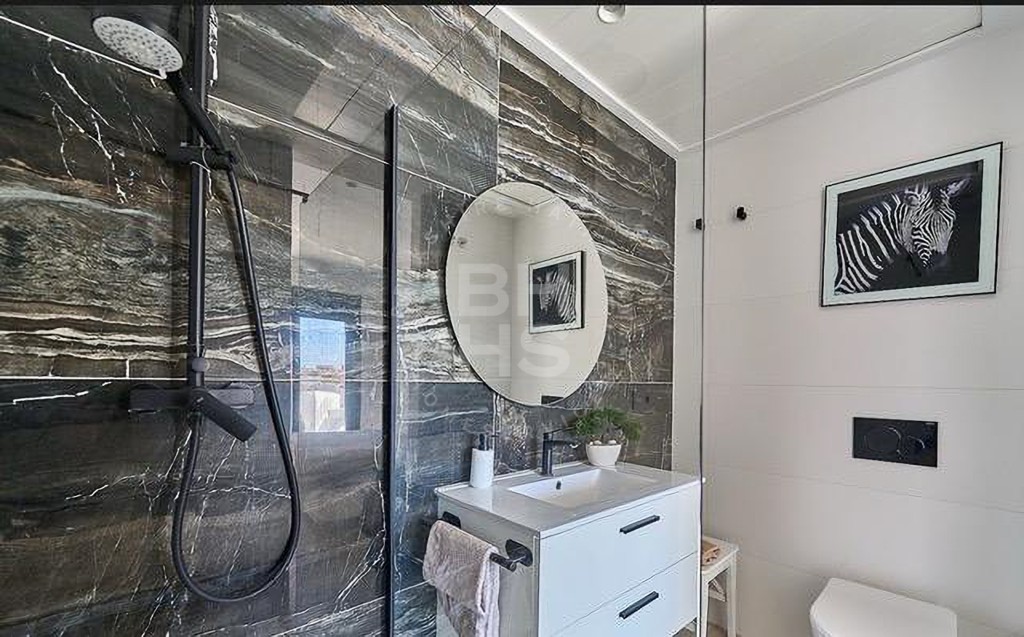 xlarge_CBNAAP1449_35554_V1_F97D