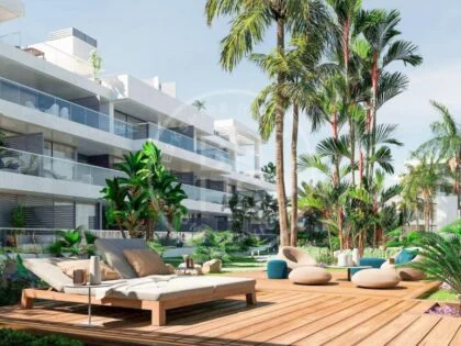 Elegancia Costera: Impresionante Apartamento de 3 Dormitorios en Planta Baja en Denia