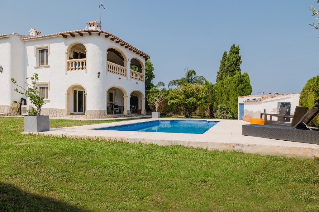 xlarge_CBNAAP1343_44330_V0_FDA2