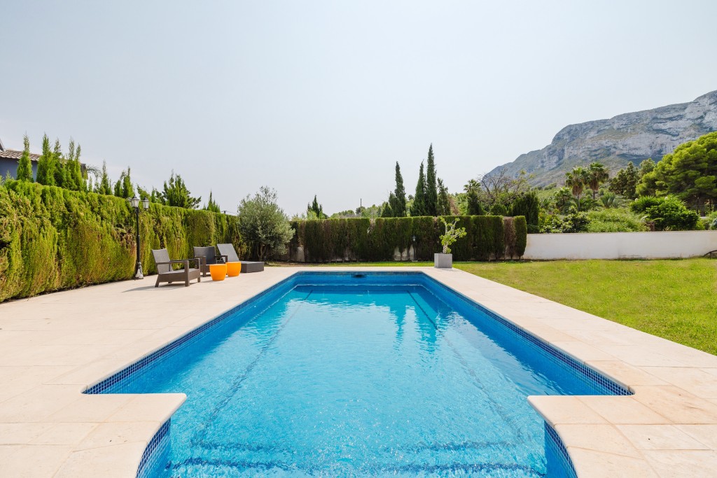 xlarge_CBNAAP1343_44333_V0_68AA