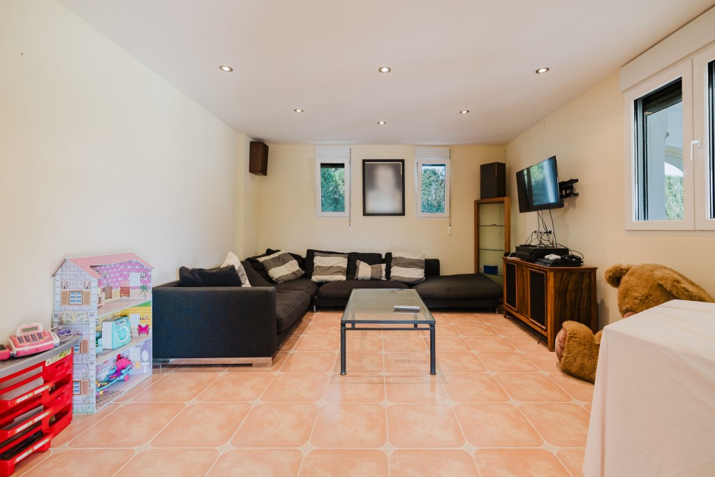 xlarge_CBNAAP1343_44339_V0_6883