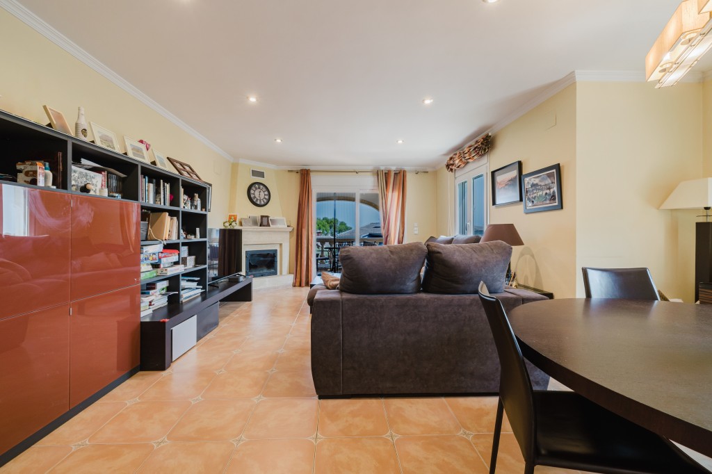 xlarge_CBNAAP1343_44351_V0_23E6