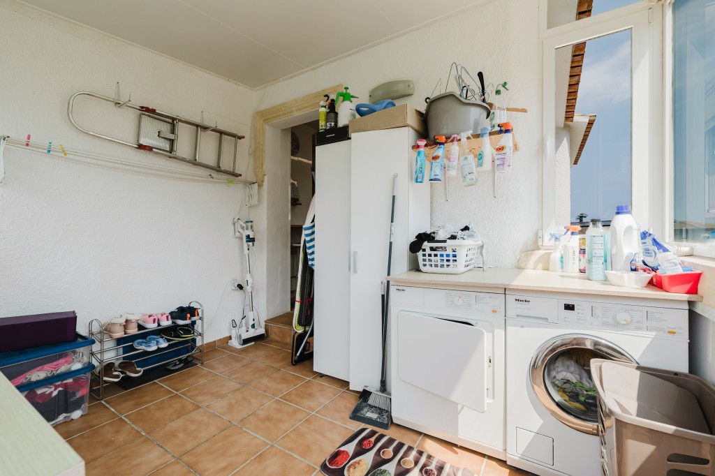 xlarge_CBNAAP1343_44367_V0_8041