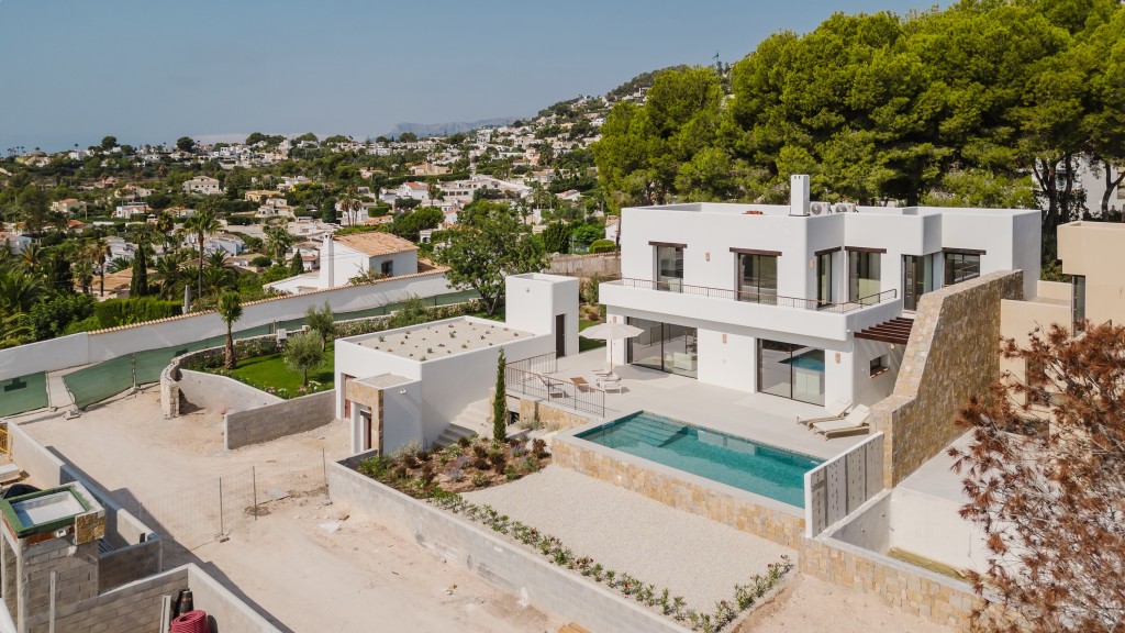 xlarge_CBNAAP1509_43867_V0_F438