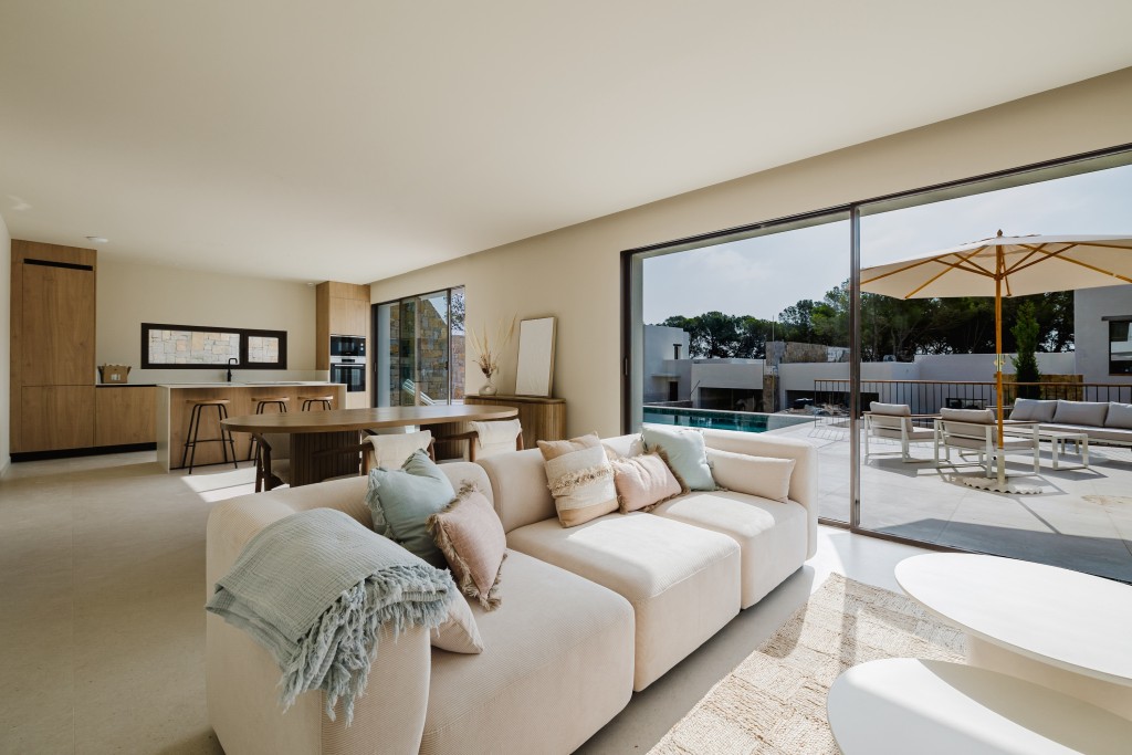 xlarge_CBNAAP1509_43874_V0_3602