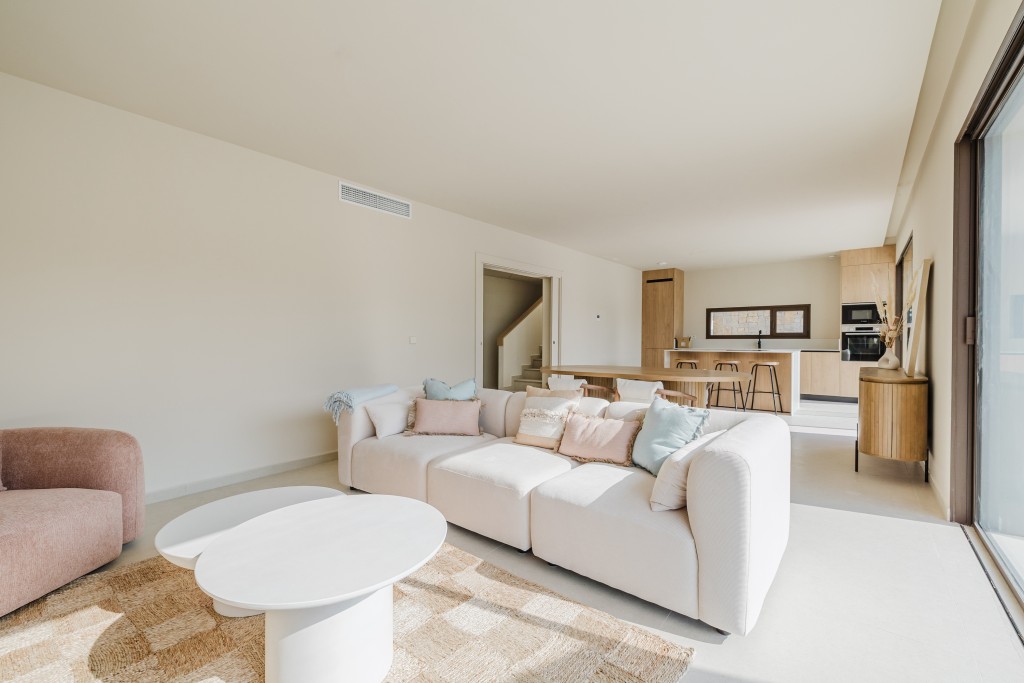 xlarge_CBNAAP1509_43875_V0_7750