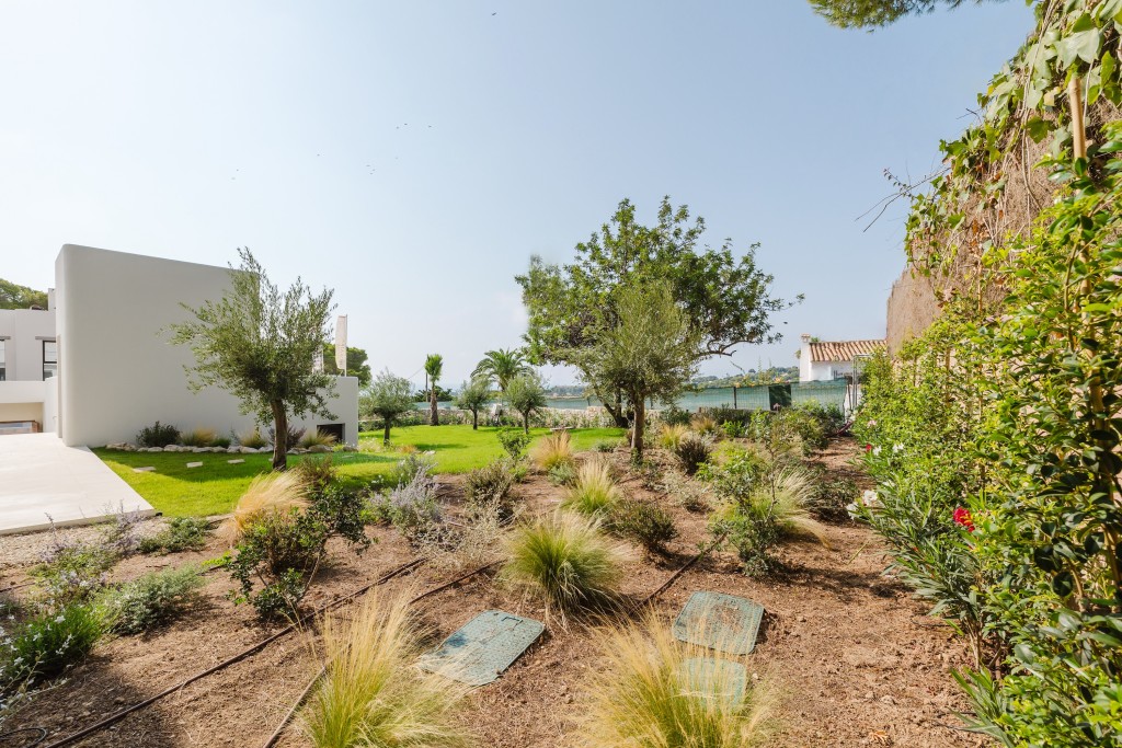 xlarge_CBNAAP1509_43887_V0_B6F1