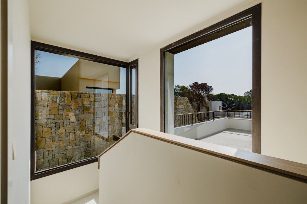 xlarge_CBNAAP1509_43900_V0_E61A