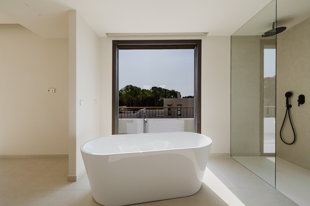 xlarge_CBNAAP1509_43912_V0_A991