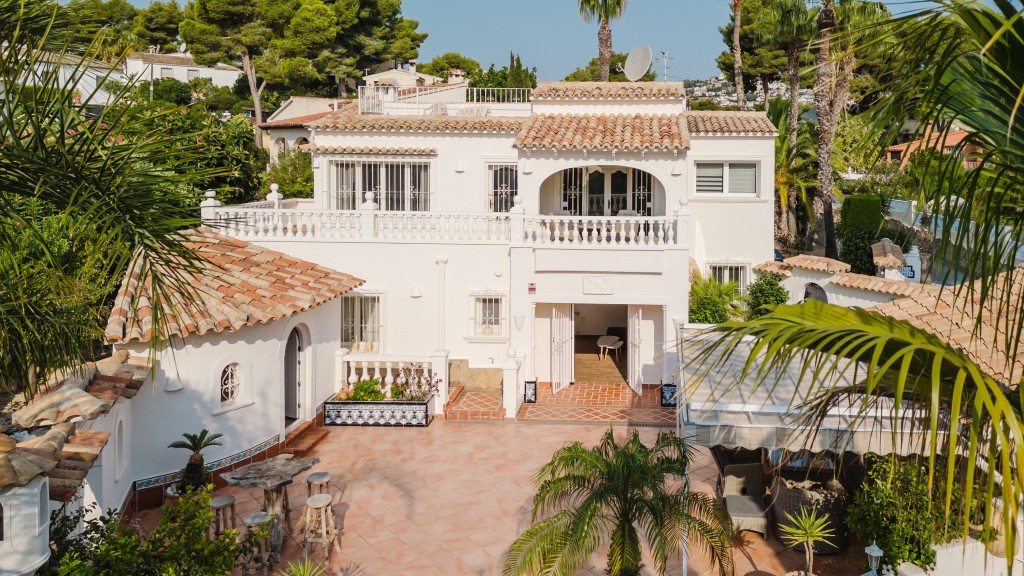 xlarge_CBNAAP1631_44263_V0_E9B3