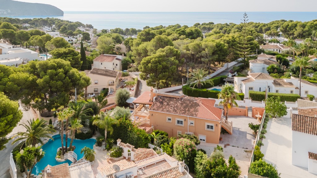 xlarge_CBNAAP1631_44266_V0_1087