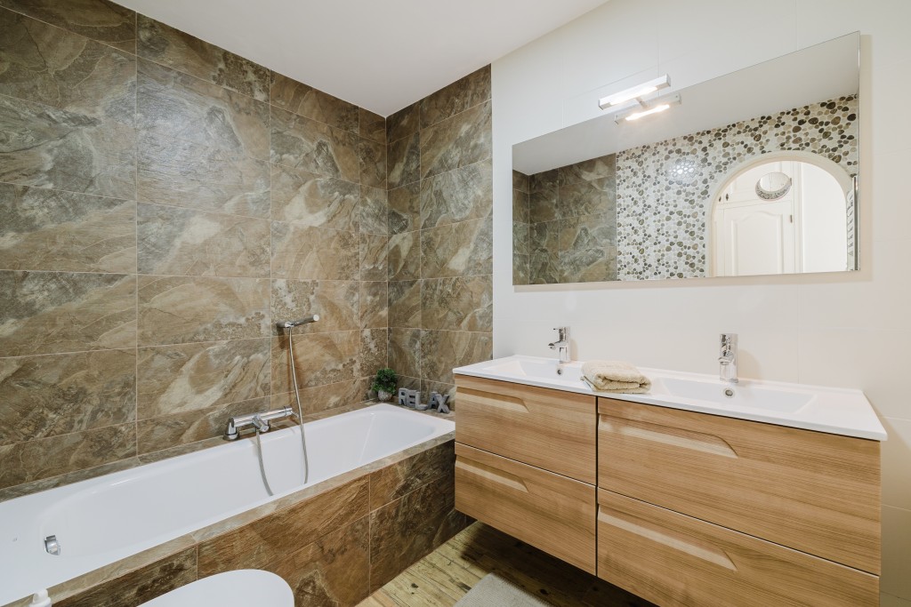 xlarge_CBNAAP1631_44273_V0_2041