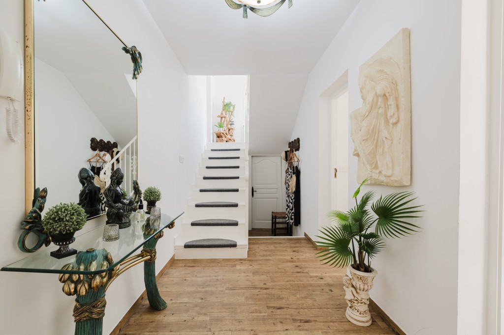 xlarge_CBNAAP1631_44274_V0_054A