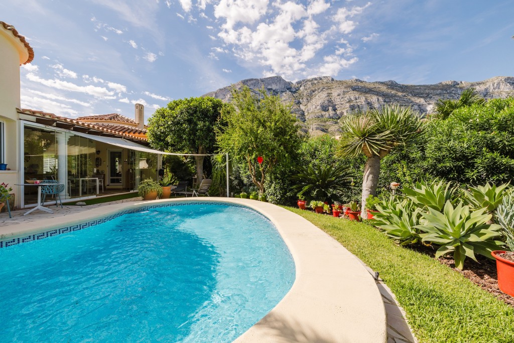 xlarge_CBNAAP1705_44886_V0_0F88