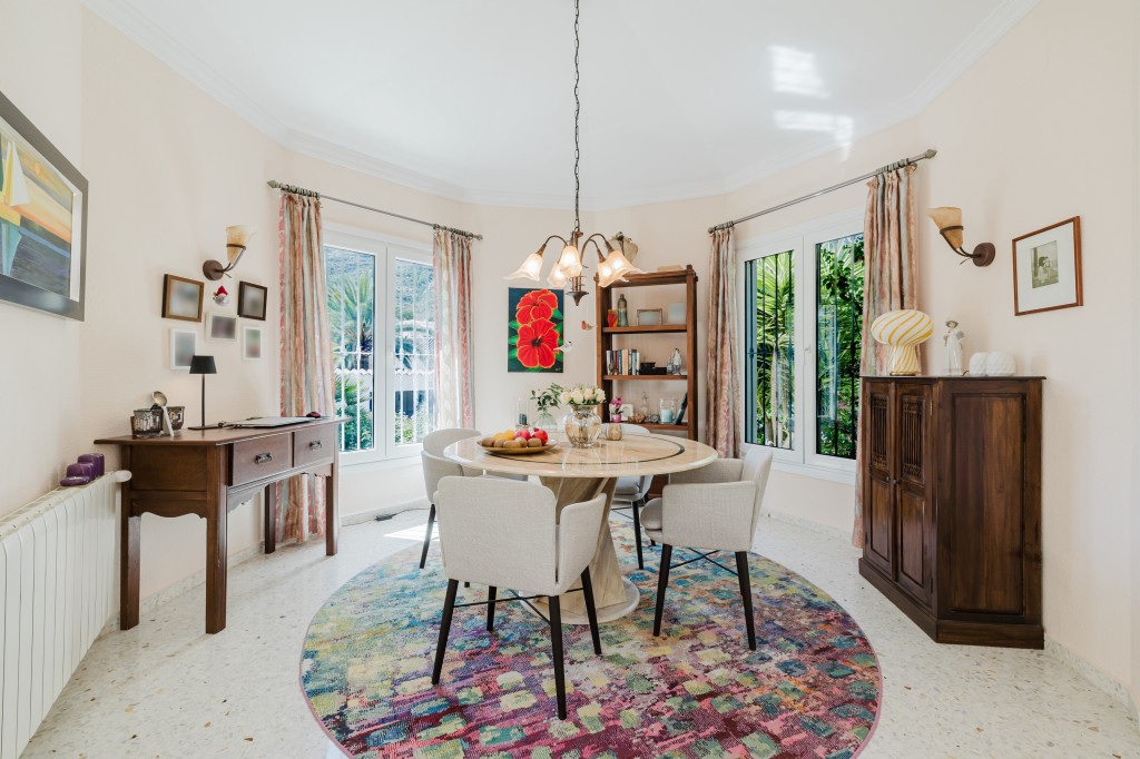 xlarge_CBNAAP1705_44893_V0_BEB4