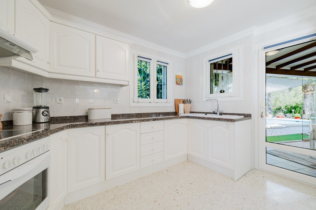 xlarge_CBNAAP1705_44898_V0_E490