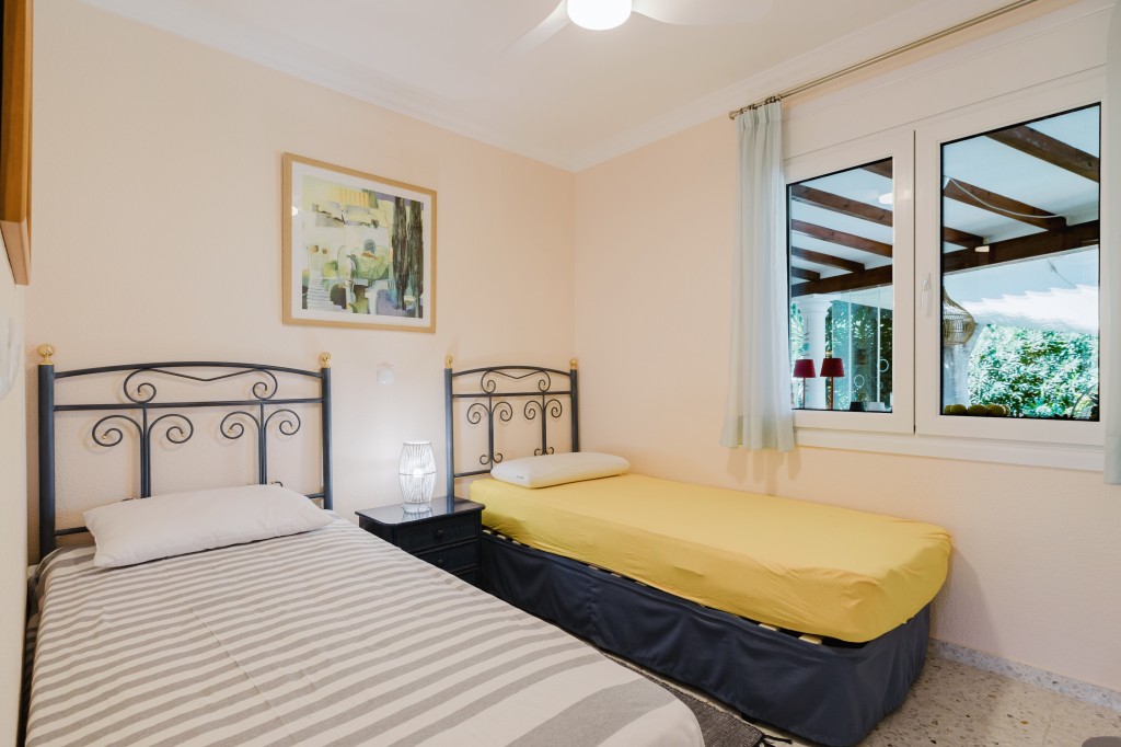 xlarge_CBNAAP1705_44901_V0_887E