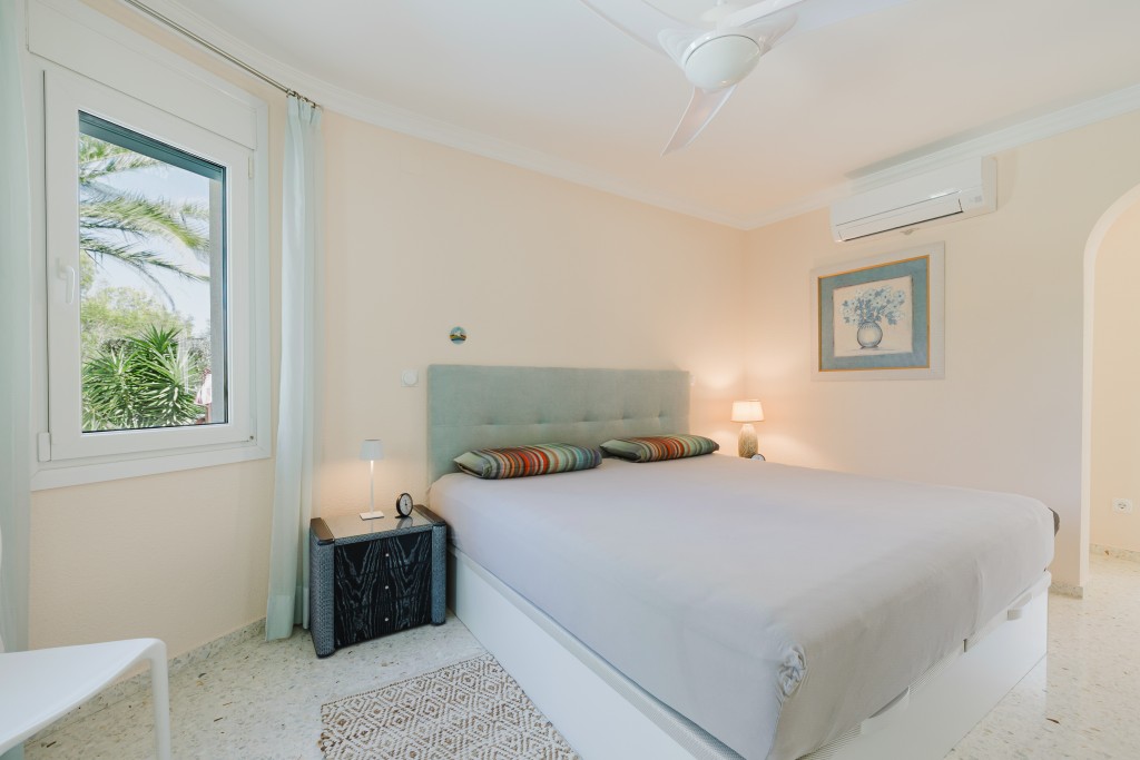 xlarge_CBNAAP1705_44908_V0_33FA