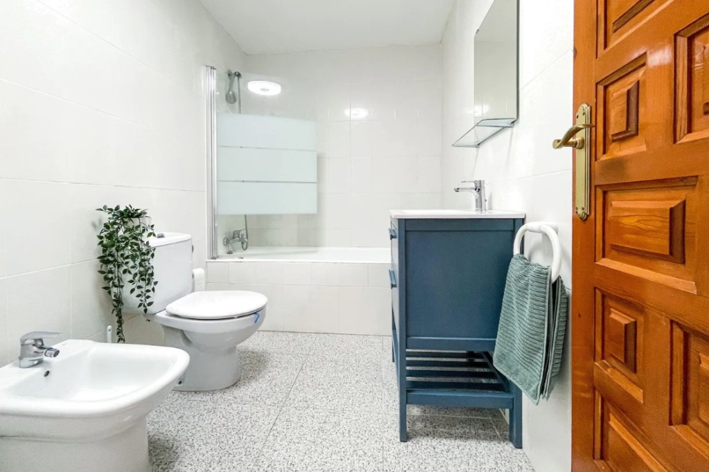 xlarge_CBNAAP1706_44797_V0_352D