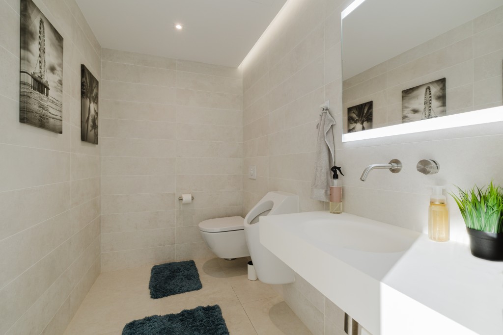 xlarge_CBNAAP1717_46476_V0_1BA0