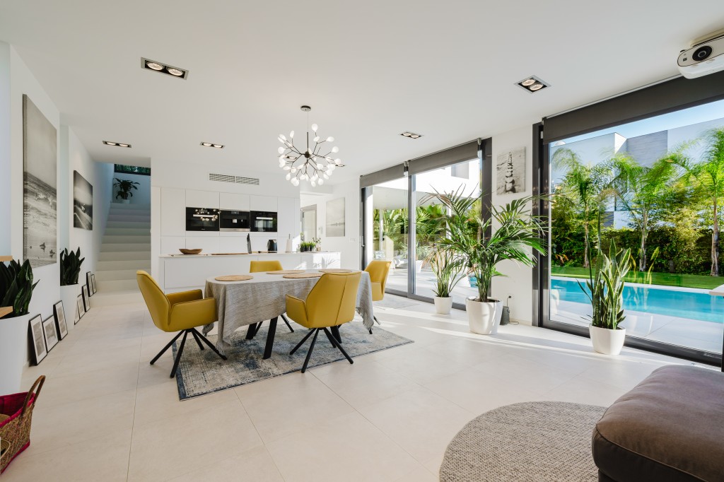 xlarge_CBNAAP1717_46478_V0_6321