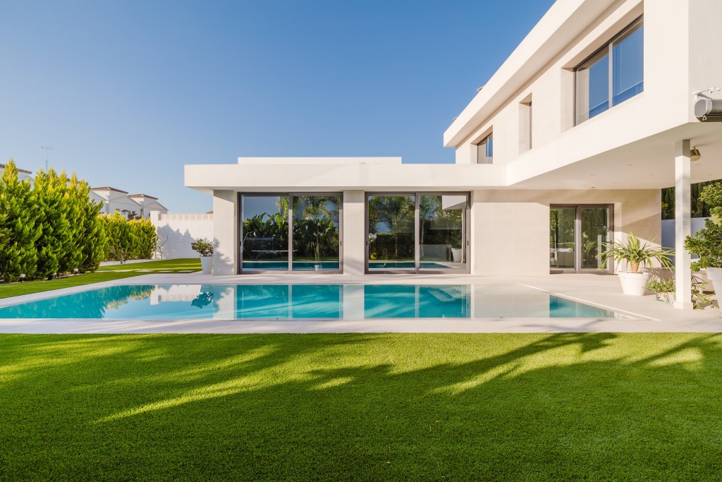 xlarge_CBNAAP1717_46496_V0_7712