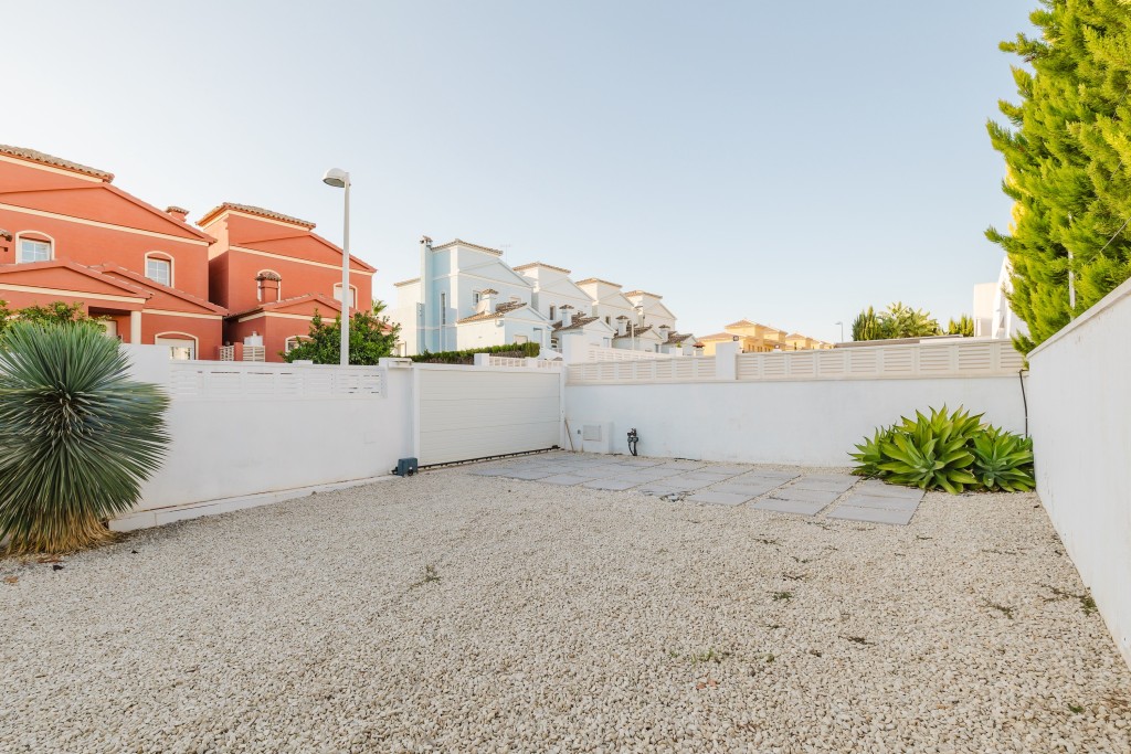 xlarge_CBNAAP1717_46498_V0_8119