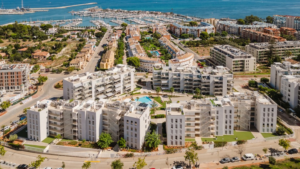 xlarge_CBNAAP1729_45441_V0_4CC8