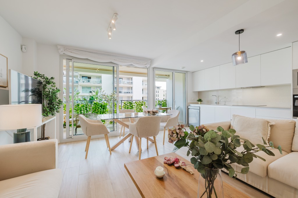 xlarge_CBNAAP1729_45451_V0_3ADA