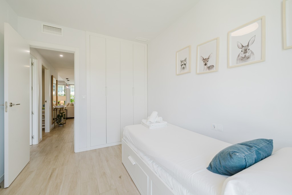 xlarge_CBNAAP1729_45461_V0_9C3A