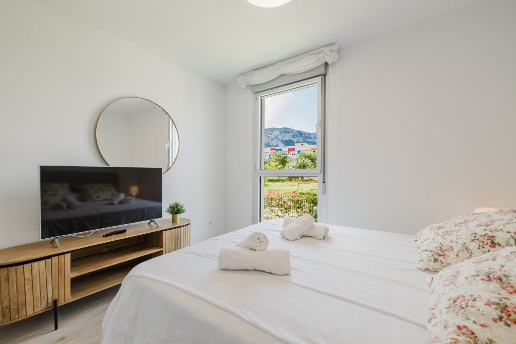 xlarge_CBNAAP1729_45465_V0_796D