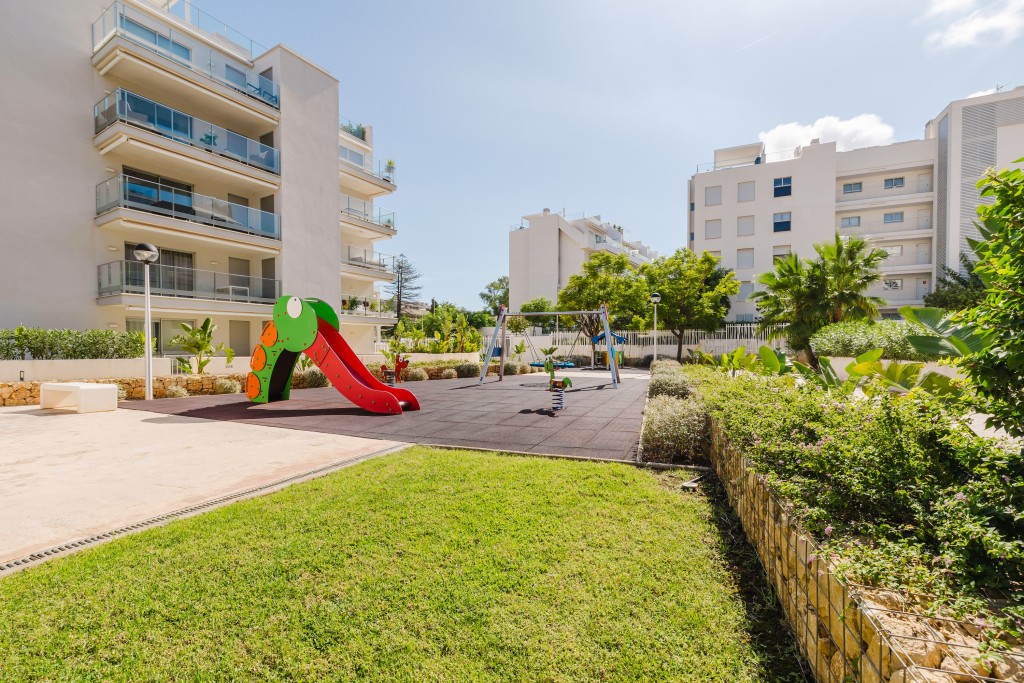 xlarge_CBNAAP1729_45471_V0_E565