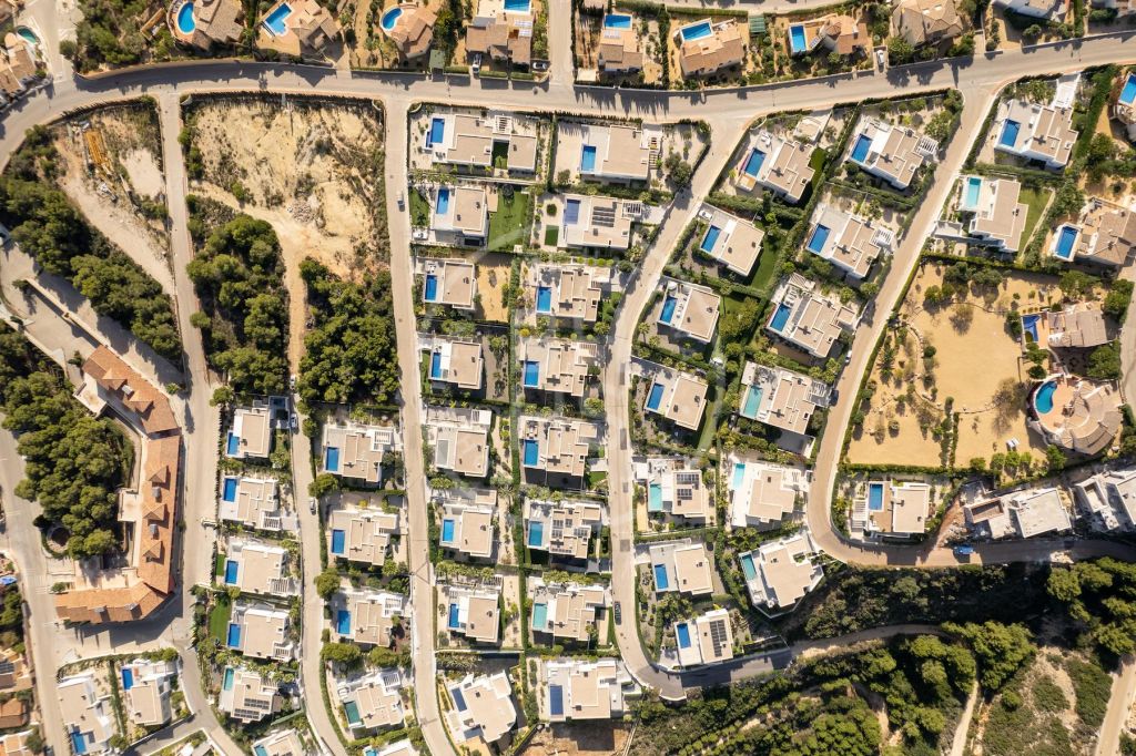 xlarge_CBNAAP1738_45891_V0_73F4