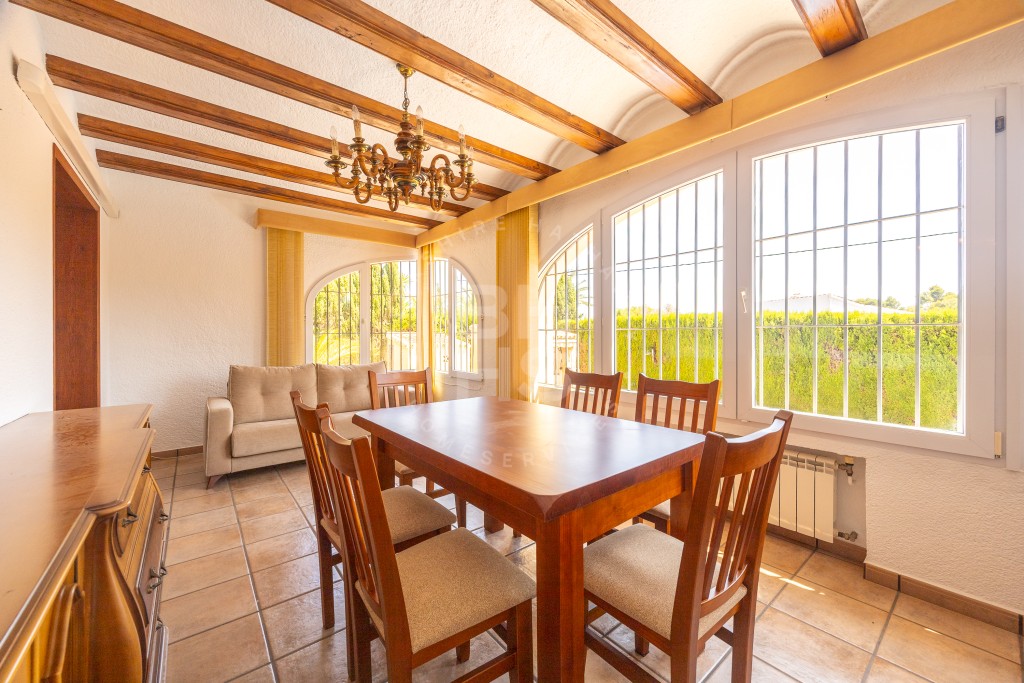 xlarge_CBNAAP1740_45938_V0_0971