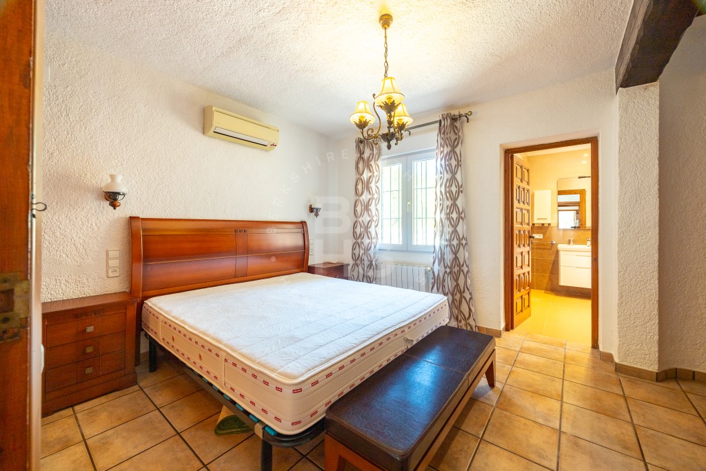 xlarge_CBNAAP1740_45940_V0_F77C