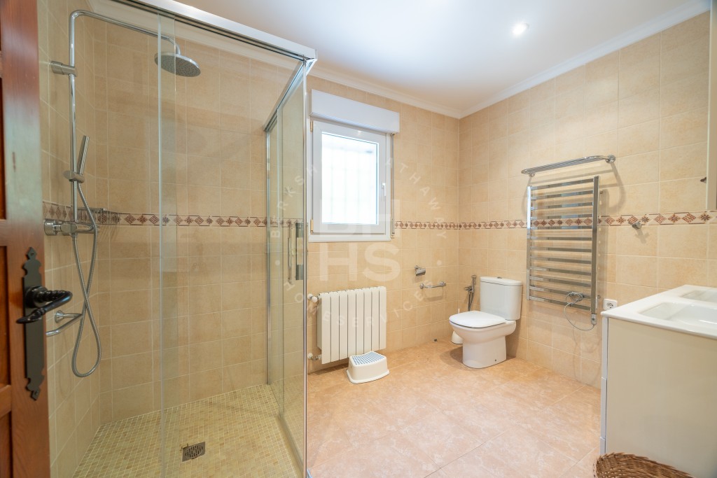 xlarge_CBNAAP1740_45946_V0_EEC3