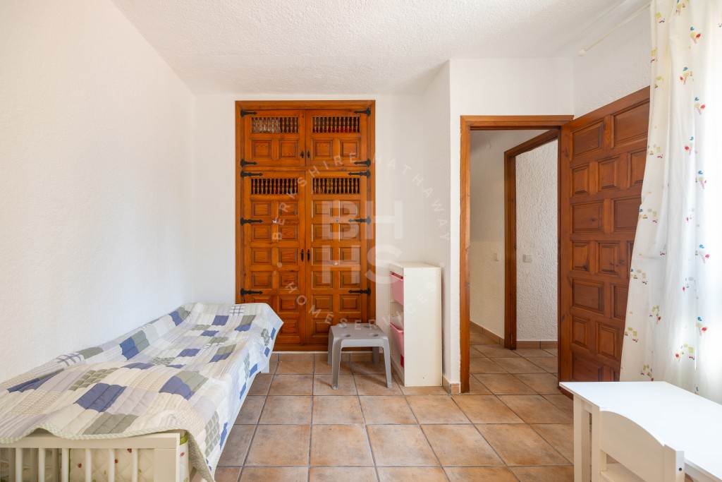 xlarge_CBNAAP1740_45950_V0_FFB8