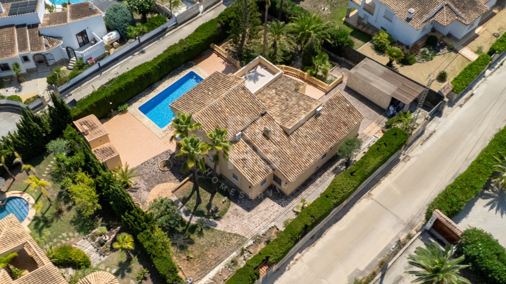 xlarge_CBNAAP1740_45975_V0_E76F