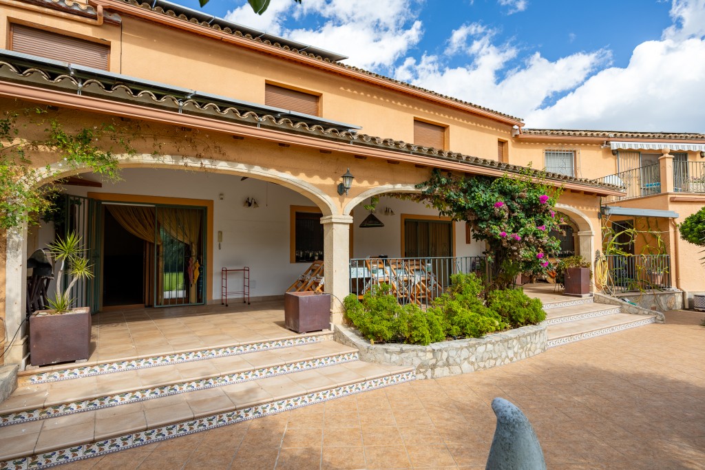 xlarge_CBNAAP1754_46330_V0_BA1D