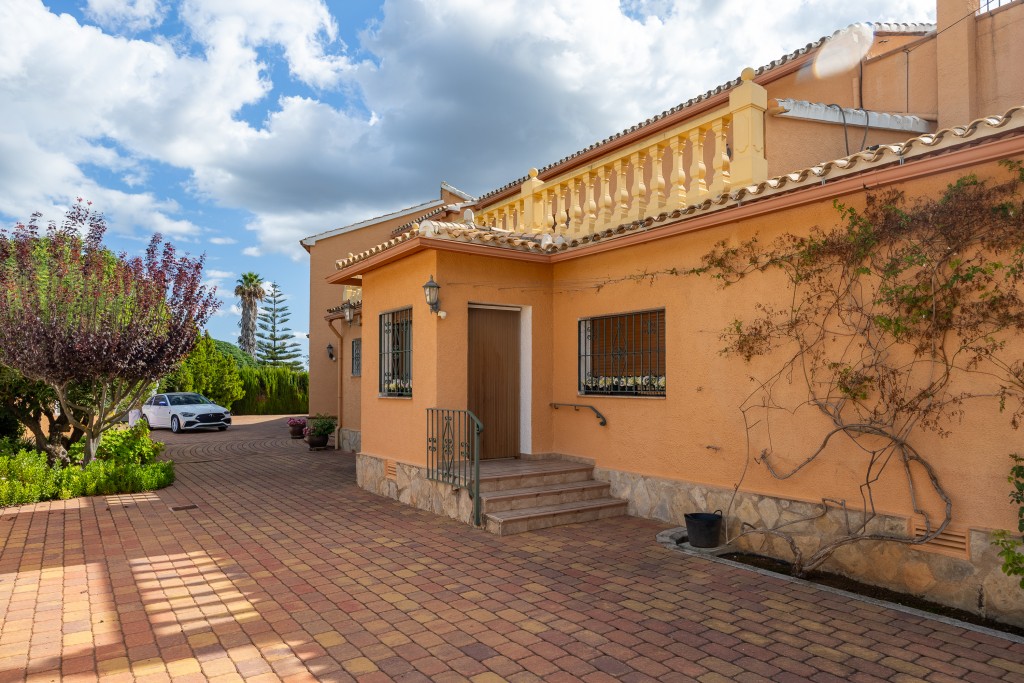 xlarge_CBNAAP1754_46336_V0_B12C