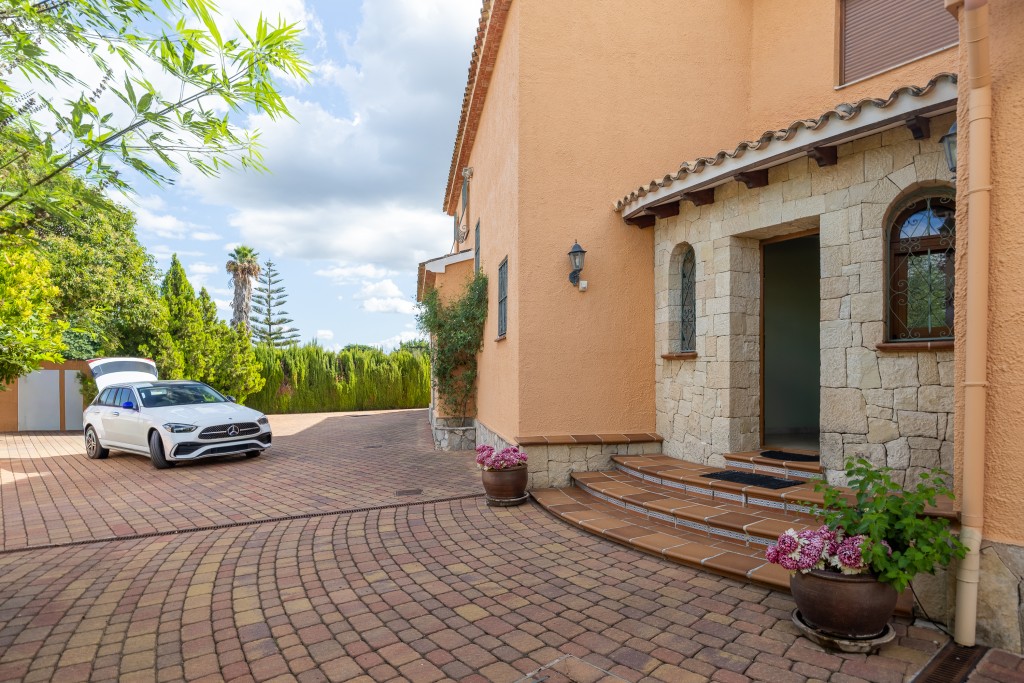 xlarge_CBNAAP1754_46338_V0_9F39