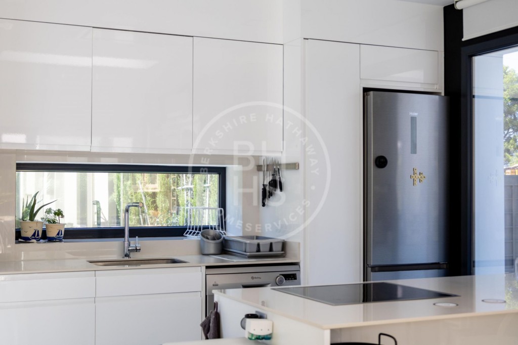 xlarge_CBNAAP385_6636_V0_C9BA