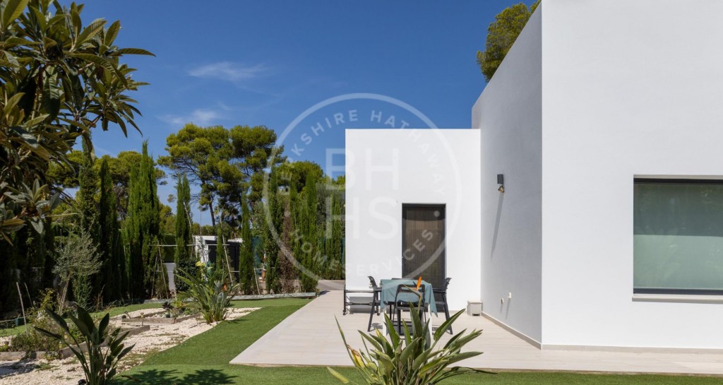 xlarge_CBNAAP385_6645_V0_C133