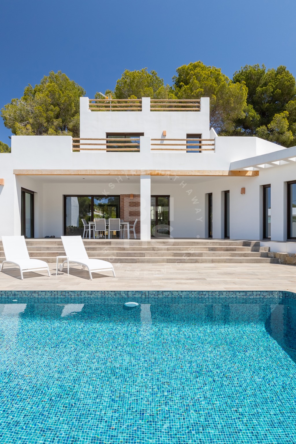 xlarge_CBNAAP862_16388_V0_32DD